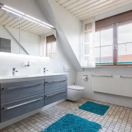 Wohnen - Schlafen - Essen Alles In Einem Haus Rammingen